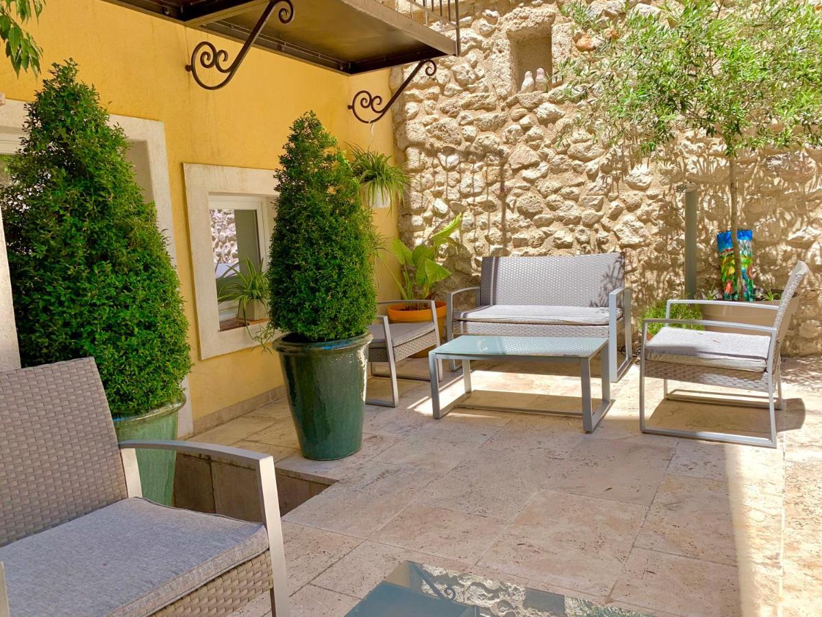 La Maison Du Courtil, Amande-Olive Moustiers-Sainte-Marie Buitenkant foto